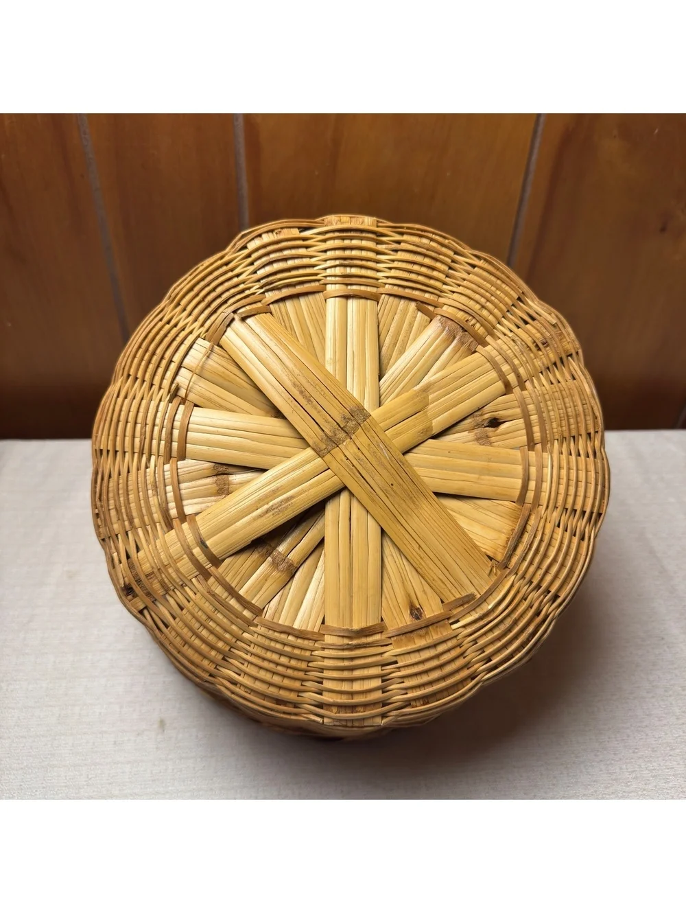 Vintage Woven Wicker Gathering Basket Round Rustic Farmhouse 11x11x8